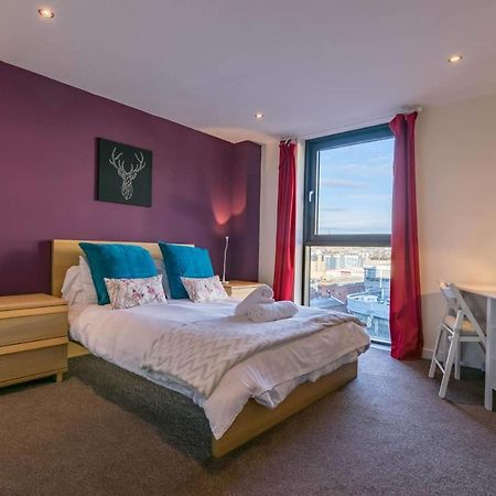 Modern 2 Bed Apartment, Next To Hydro And Secc! 글라스고 외부 사진